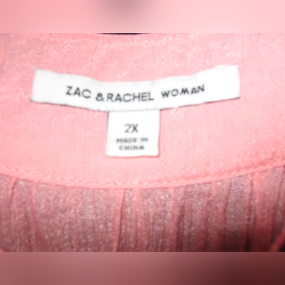 Zac & Rachel Women’s‎ 2X Pink Flutter Sleeve Blouse Top Embroidered Neckline - Picture 3 of 4